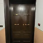 Attico Imperiale - In Centro, Tra Stazione E Vecchia