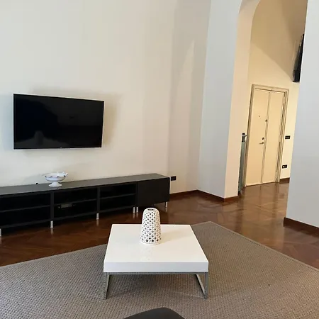 Appartement Attico Imperiale - In Centro, Tra Stazione E Vecchia