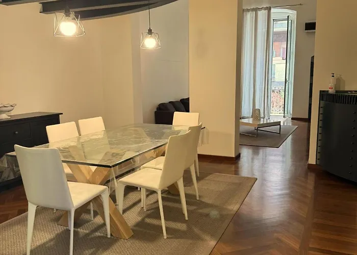 Apartament Attico Imperiale - In Centro, Tra Stazione E Vecchia