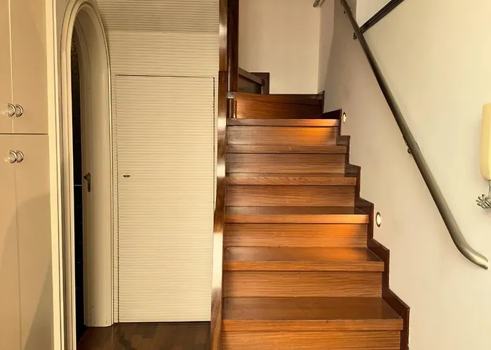 Attico Imperiale - In Centro, Tra Stazione E Vecchia *