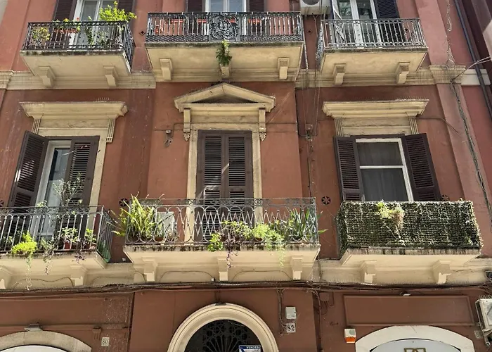 Attico Imperiale - In Centro, Tra Stazione E Vecchia