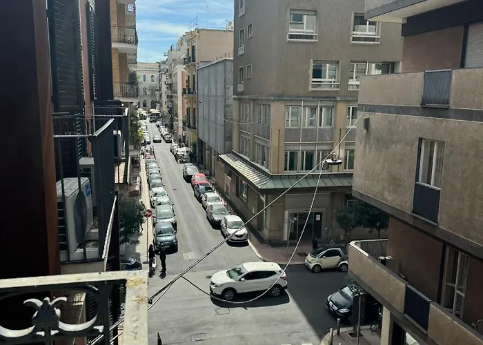 Appartamento Attico Imperiale - In Centro, Tra Stazione E Vecchia *