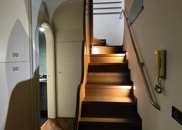 Attico Imperiale - In Centro, Tra Stazione E Vecchia Apartament *