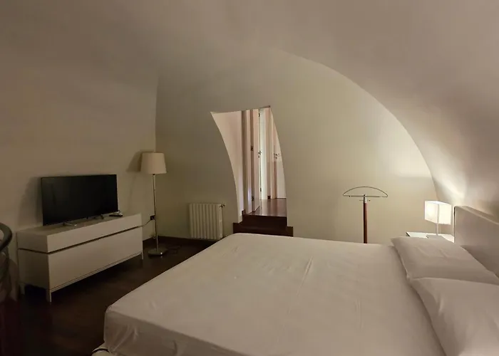 Attico Imperiale - In Centro, Tra Stazione E Vecchia Apartament