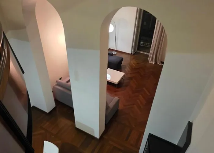 Attico Imperiale - In Centro, Tra Stazione E Vecchia * Bari