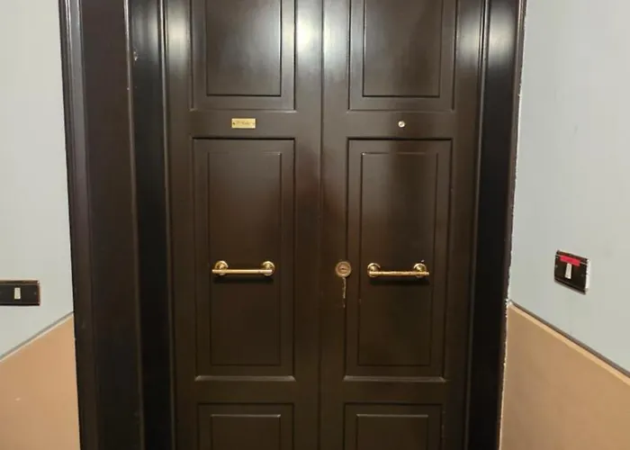 Attico Imperiale - In Centro, Tra Stazione E Vecchia