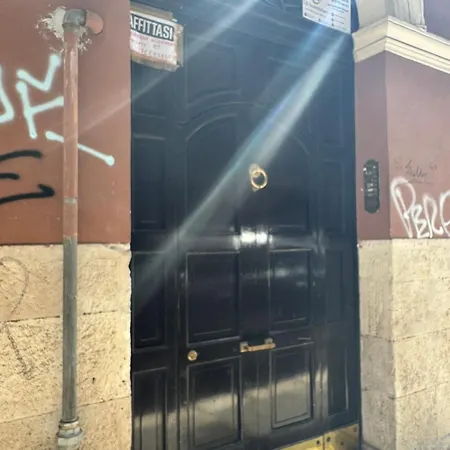 Appartement Attico Imperiale - In Centro, Tra Stazione E Vecchia Bari